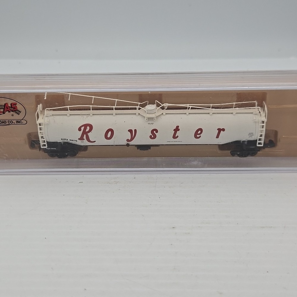Atlas N Scale 33,000‎ Gallon Tank Car Royster #18676